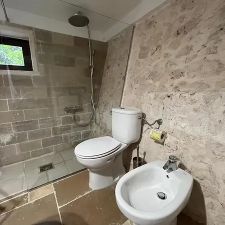 بيت للعطل Haus In Mit Privatem Pool أوستوني
