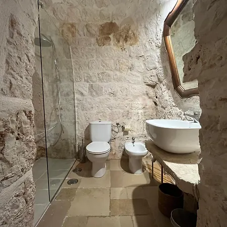 Haus In Mit Privatem Pool * أوستوني