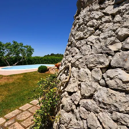 Haus In Mit Privatem Pool